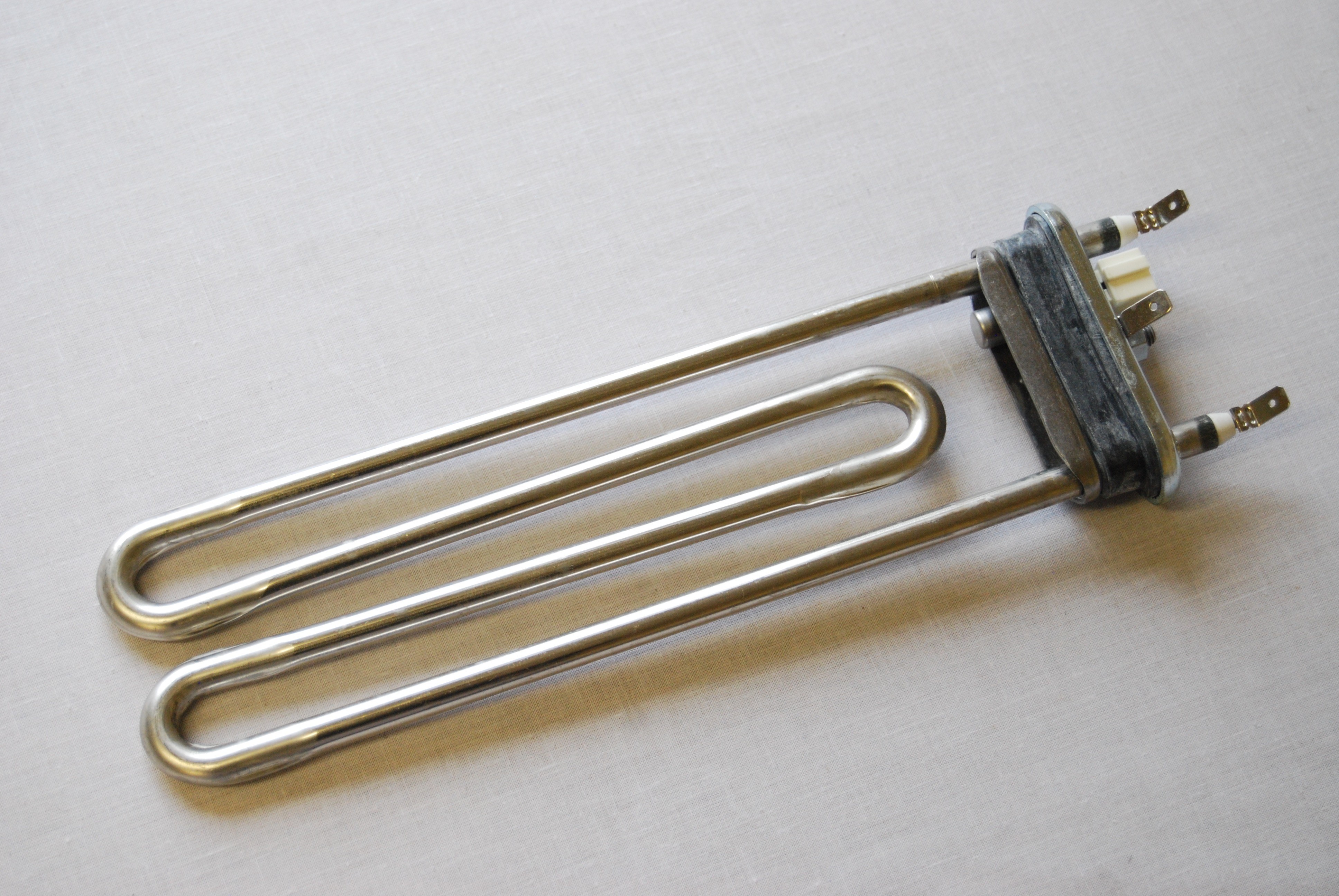 RESISTANCE DE CHAUFFAGE 2400W-230V AVEC SONDE 